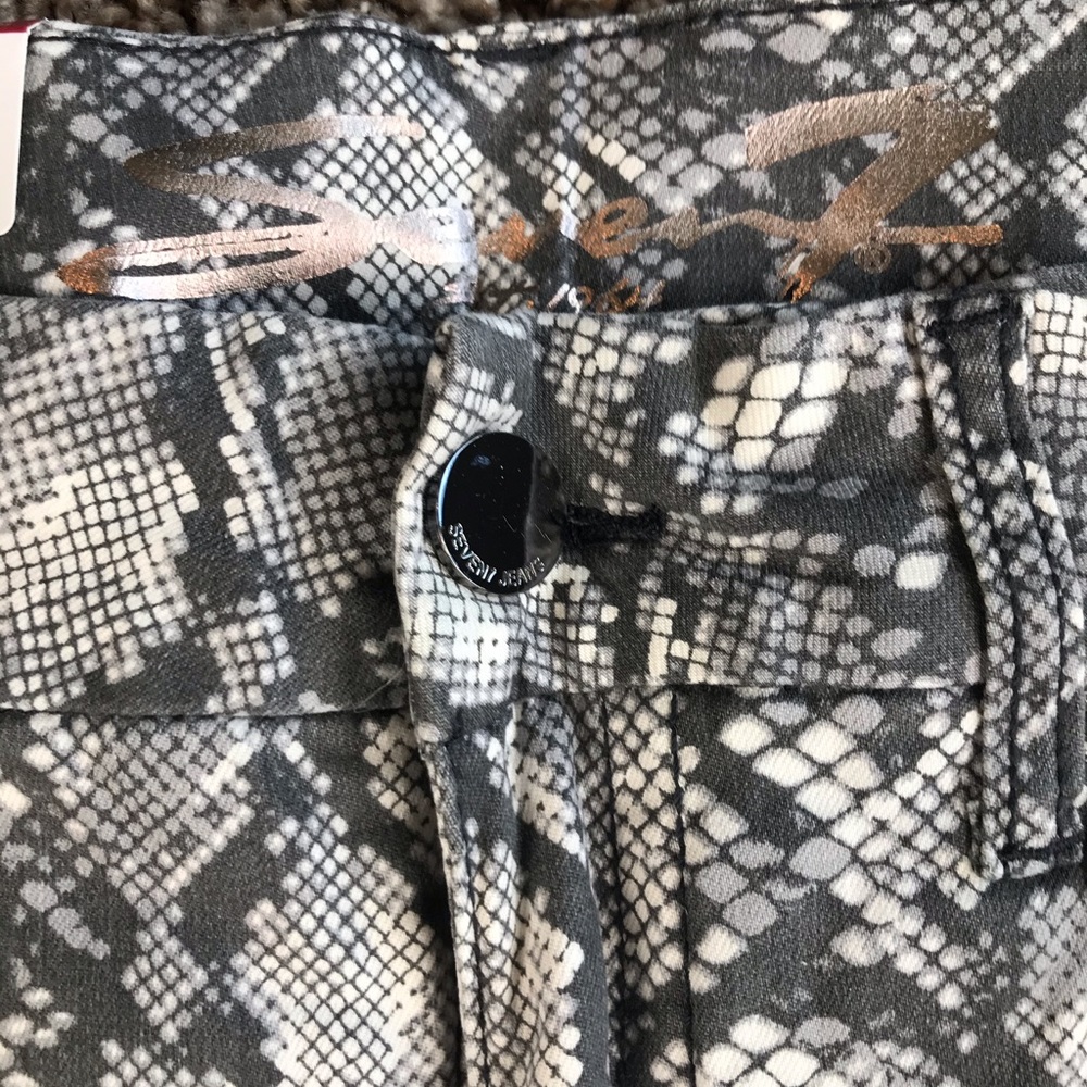 Seven7 - Picture 7 of 14